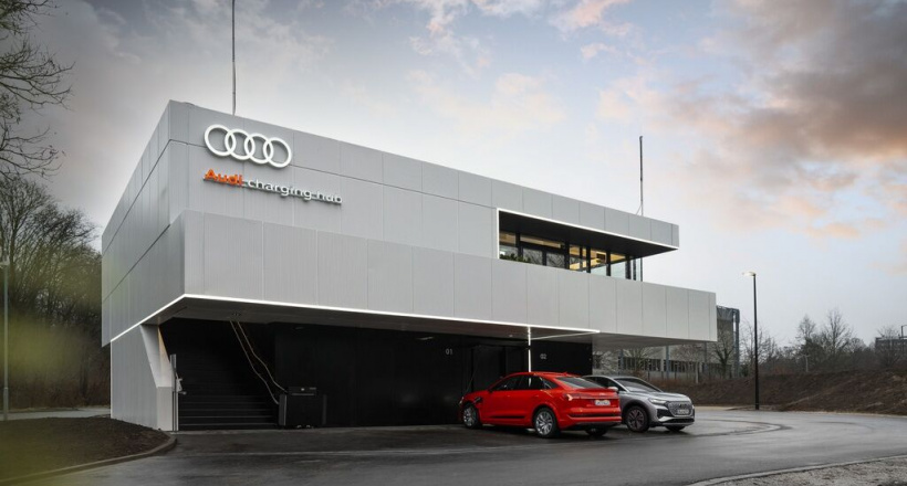 Audi đưa vào hoạt động trạm sạc Audi Charging Hub đầu tiên trên thế giới