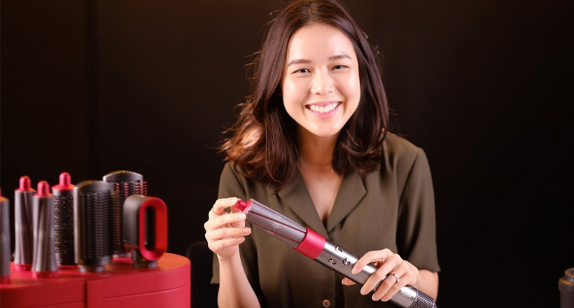 Tự làm tóc "tại gia" đón tết với máy tạo kiểu tóc Dyson Airwrap phiên bản giới hạn