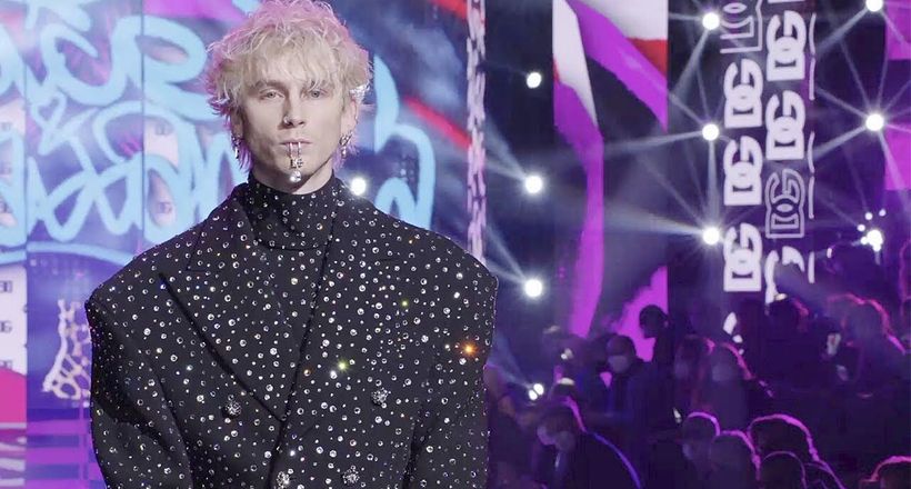Dolce & Gabbana - Fall Winter 2022/2023: Thắp sáng kinh đô thời trang nước Ý
