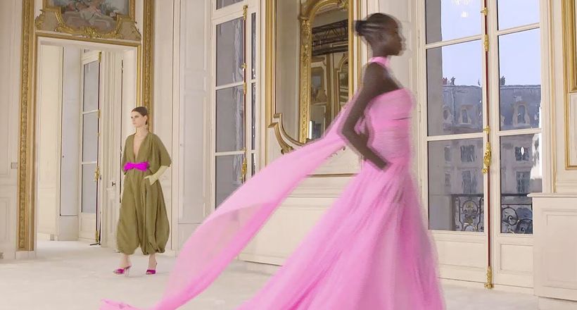 Valentino - Haute Couture Spring Summer 2022: Kỹ thuật may đo đẳng cấp