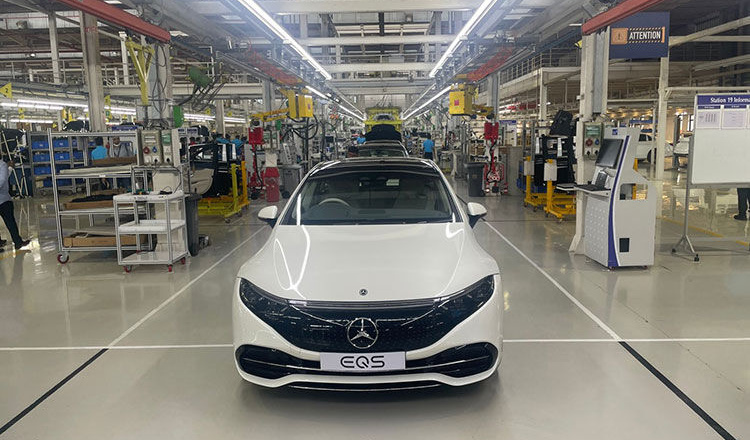 Mercedes-Benz EQS 580 4Matic đầu tiền xuất xưởng tại Ấn Độ