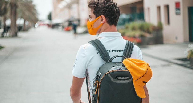 TUMI ra mắt bộ sưu tập McLaren với tay đua F1 Lando Norris