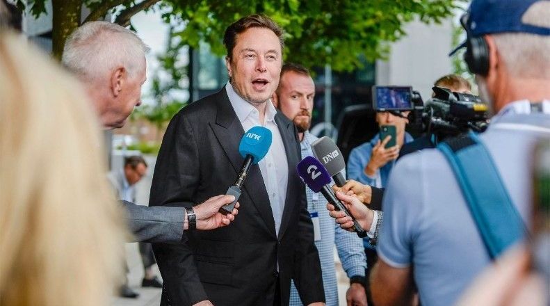 Ngày đầu Elon Musk tiếp quản Twitter đã muốn tạo ra đế chế riêng