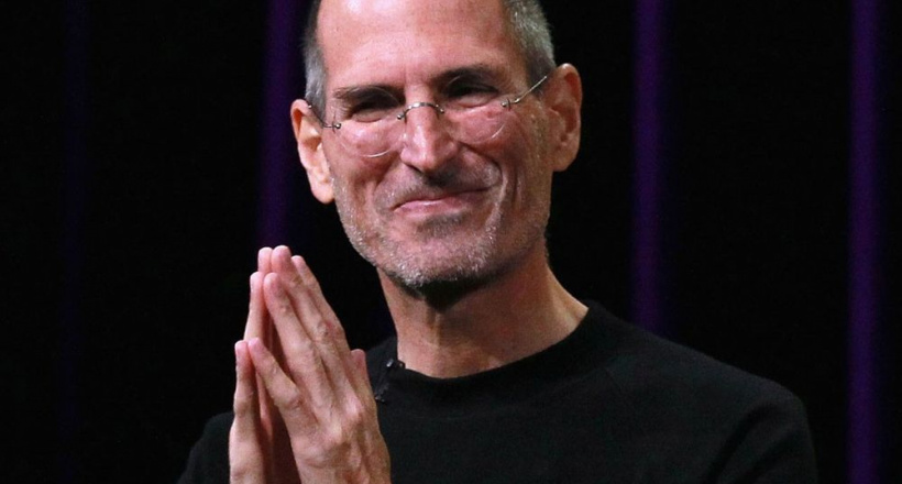 Một đôi dép của Steve Jobs được bán đấu giá hơn … 5 tỷ đồng
