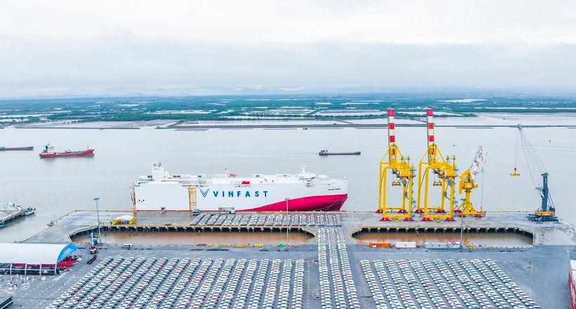 Sự kiện VinFast xuất khẩu ô tô điện đầu tiên ra thế giới