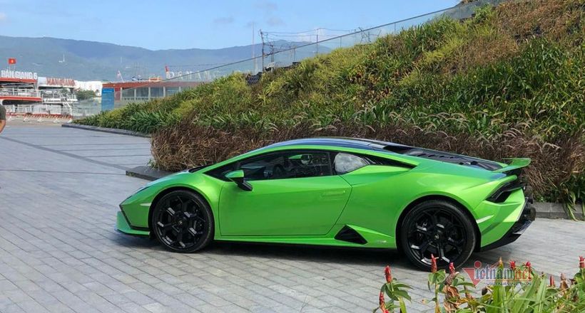 Siêu xe Huracan Tecnica độc nhất Việt Nam lộ diện đầu tiên ở Đà Nẵng