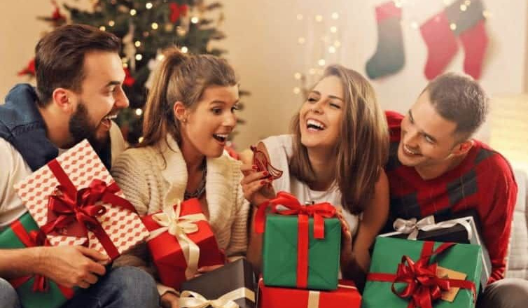 Gợi ý những món quà tặng Giáng sinh dát vàng ấn tượng!