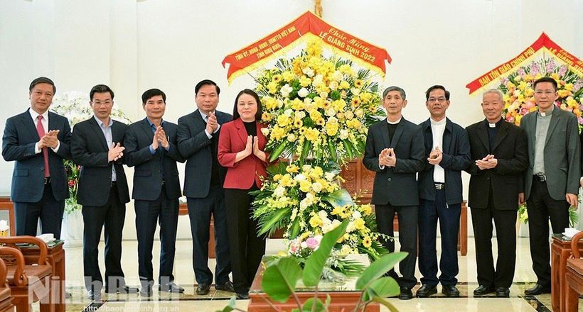 Lãnh đạo tỉnh Ninh Bình thăm và chúc mừng nhân dịp Lễ Giáng sinh năm 2022