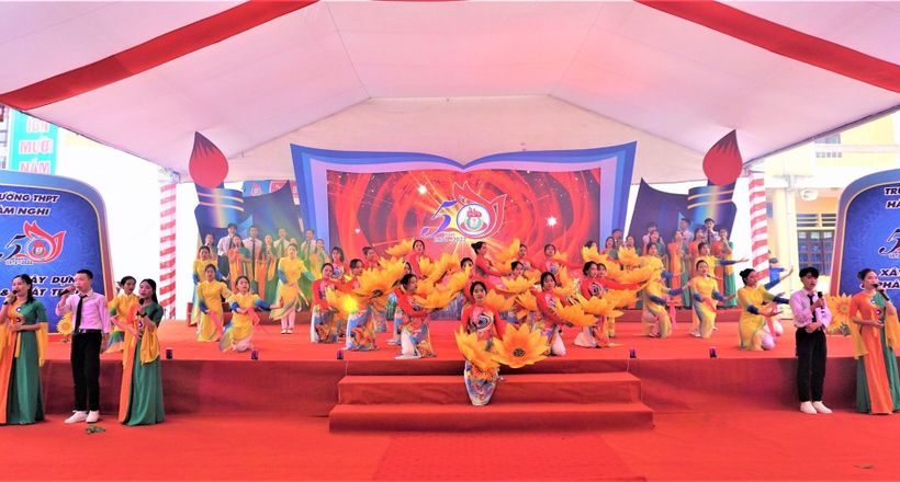 Kỷ niệm 50 năm thành lập Trường THPT Hàm Nghi (1972 - 2022) - Lắng đọng những ân tình