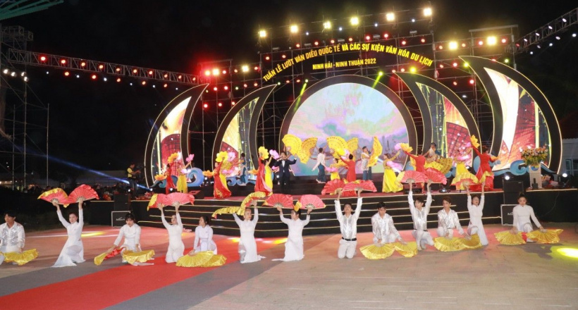 Ninh Thuận: Khai mạc “Tuần lễ Lướt ván diều Quốc tế và các sự kiện Văn hoá Du lịch"