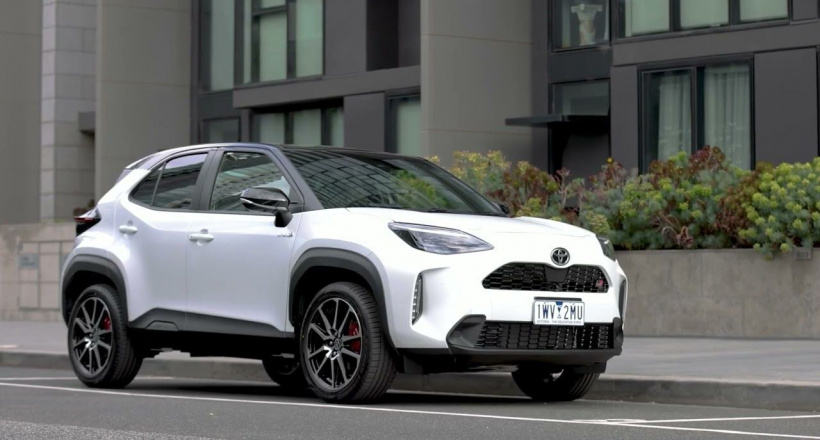 Chi tiết Toyota Yaris Cross GR Sport 2023 vừa ra mắt tại Australia, giá từ 24.000 USD