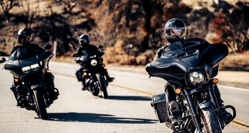 Bộ đôi Harley-Davidson Road Glide ST và Street Glide ST 2022 chính thức ra mắt