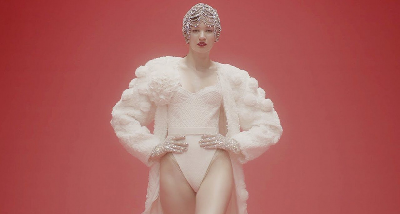 Ulyana Sergeenko - Haute Couture Spring Summer 2022: Lạc quan tươi trẻ