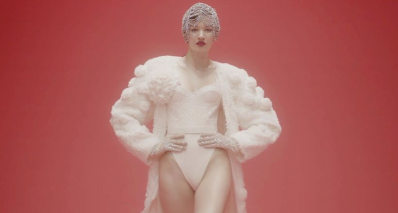 Ulyana Sergeenko - Haute Couture Spring Summer 2022: Lạc quan tươi trẻ