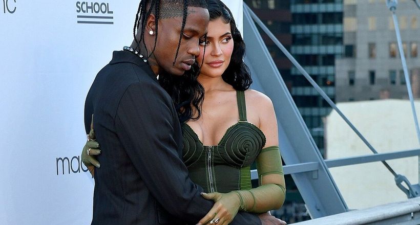 Kylie Jenner và Travis Scott đã bí mật kết hôn?