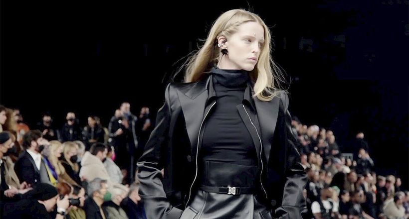 Givenchy | Fall Winter 2022/2023: Thời thượng và hiện đại