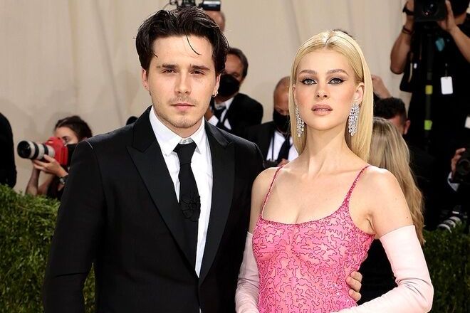 Brooklyn Beckham và Nicola Peltz đã chính thức về chung một nhà