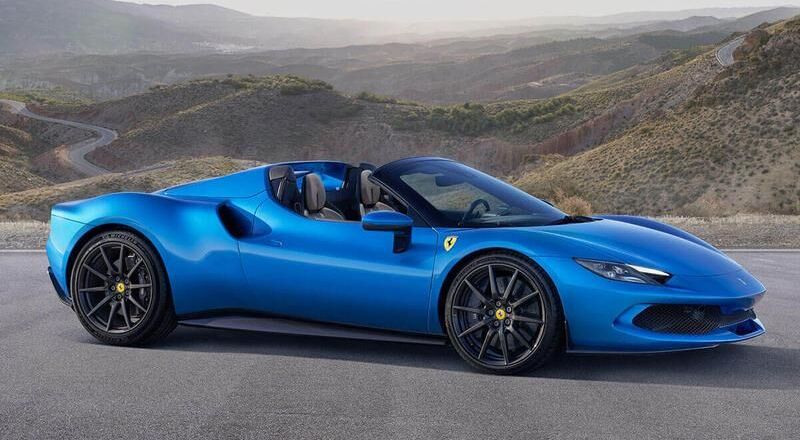 Ferrari ra mắt siêu xe 296 GTS Hybrid V6 Drop-Top