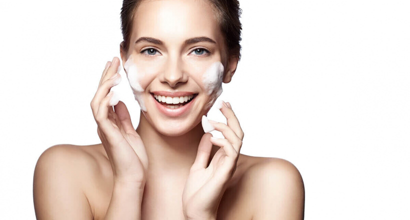 Đã đến lúc trải nghiệm "sữa rửa mặt theo công thức mới" cho da rạng rỡ