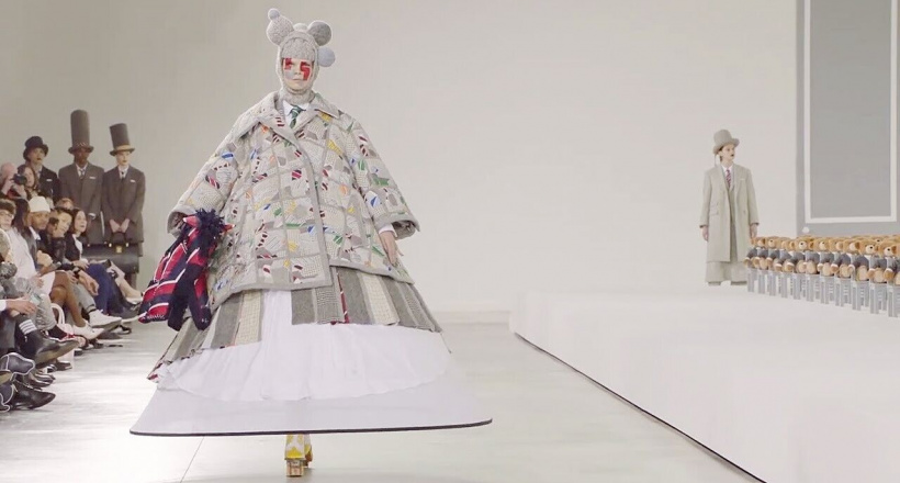 Thom Browne-Fall Winter 2022/2023: Quay về tuổi thơ cùng “Teddy Talk"