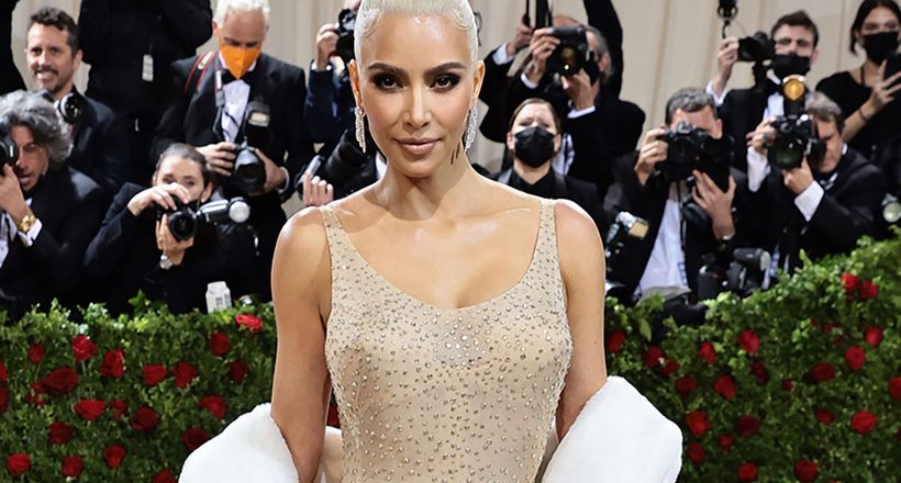 Kim Kardashian làm hỏng chiếc váy của Marilyn Monroe khi dự Met Gala?