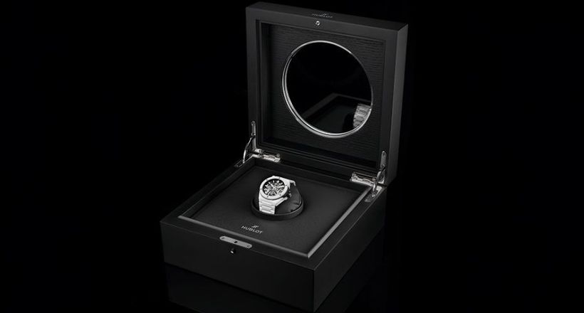 Hublot - Đồng hồ điểm ảnh với vỏ bằng gốm hiệu suất cao