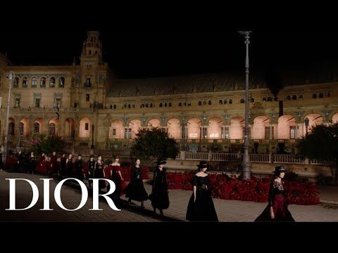 The Dior Cruise 2023 Show - Một bộ phim truyền hình của Christian Dior