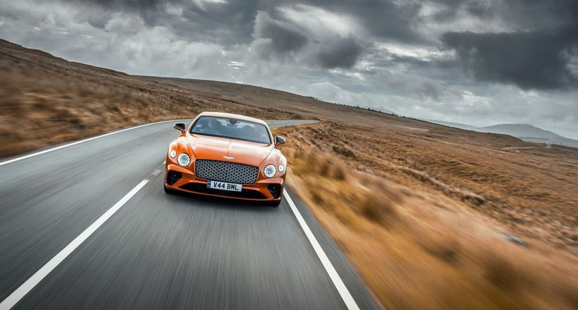 Bentley Continental GT Mulliner mạnh hơn với khối động cơ W12 nâng cấp