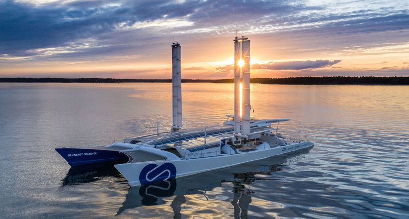 Siêu tàu Energy Observer đang dừng chân tại thành phố Hồ Chí Minh