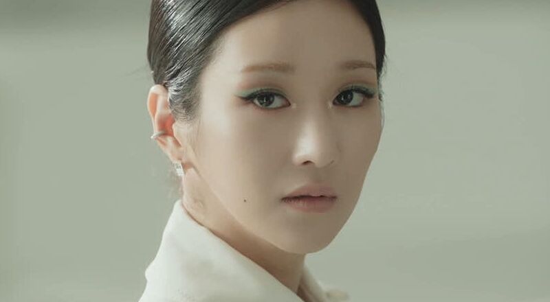 Học ngay phong cách make up ấn tượng từ “Thiên nga bóng đêm” (Eve)