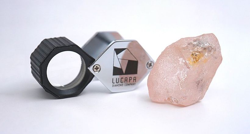 Chiêm ngưỡng viên kim cương hồng lớn nhất được tìm thấy trong 300 năm