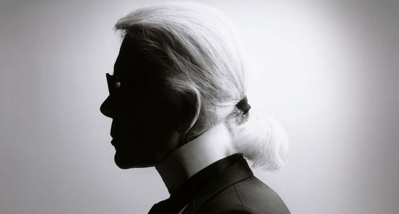 Các bản thiết kế phác thảo của NTK Karl Lagerfeld quá cố sẽ được đấu giá tại Sotheby's