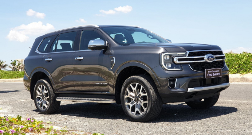 Bản cao cấp nhất Ford Everest Titanium Plus 2.0L Bi-turbo 10AT 4x4