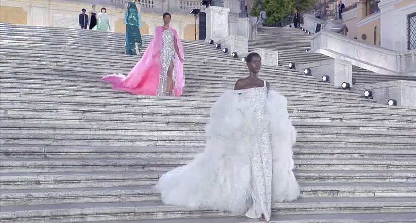 Valentino - Haute Couture Fall Winter 2022/2023: Khởi nguồn mới