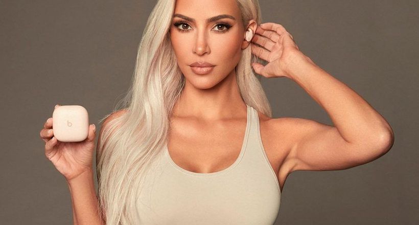 Kim Kardashian hợp tác cùng Beats ra mắt thiết kế tai nghe không dây mới