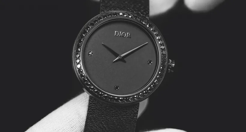 Dior Black Ultramatte - Viên kim cương đen mới nhất của Dior Joaillerie