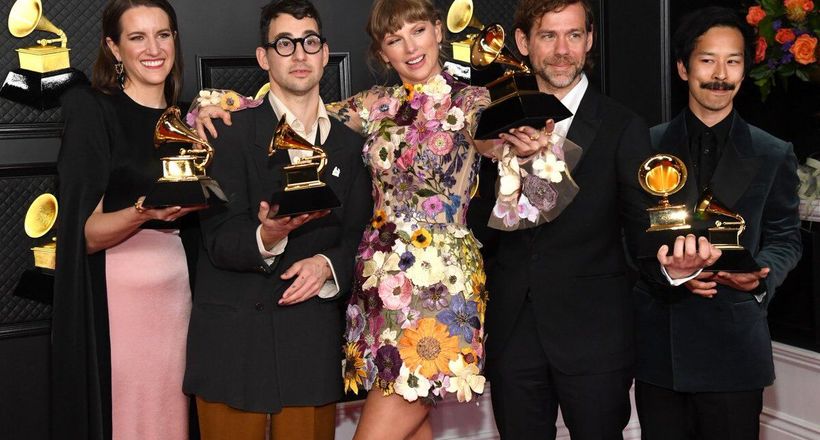 Taylor Swift thắng lớn với hàng loạt giải thưởng, sắp lấy giải “Nữ hoàng âm nhạc thập kỷ”