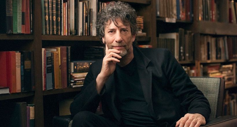 Nhà văn Neil Gaiman với nhiều tác phẩm được chuyển thể đưa lên màn ảnh