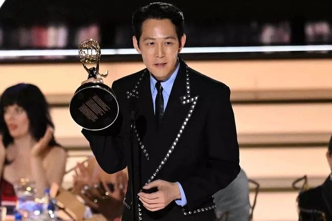 Tài tử Lee Jung-jae "ông hoàng" của điện ảnh Hàn quốc lấy giải Emmy