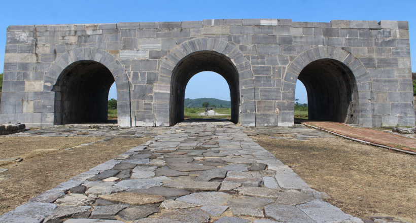 Thành Nhà Hồ - Điểm hẹn của du lịch văn hoá tâm linh dọc sông Mã