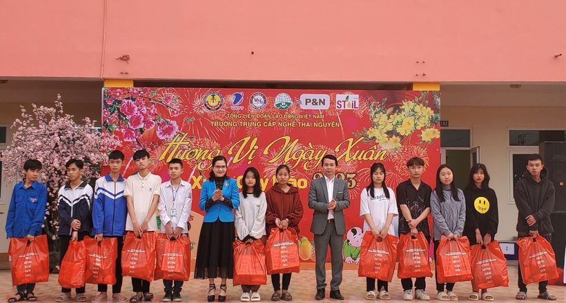 Hương vị ngày Xuân ở Trường Trung cấp nghề Thái Nguyên