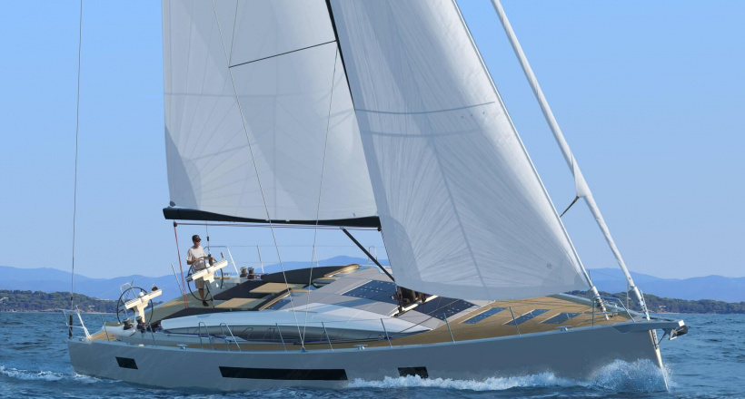 Khám phá du thuyền Jeanneau Yachts 65 mái nhà trên biển
