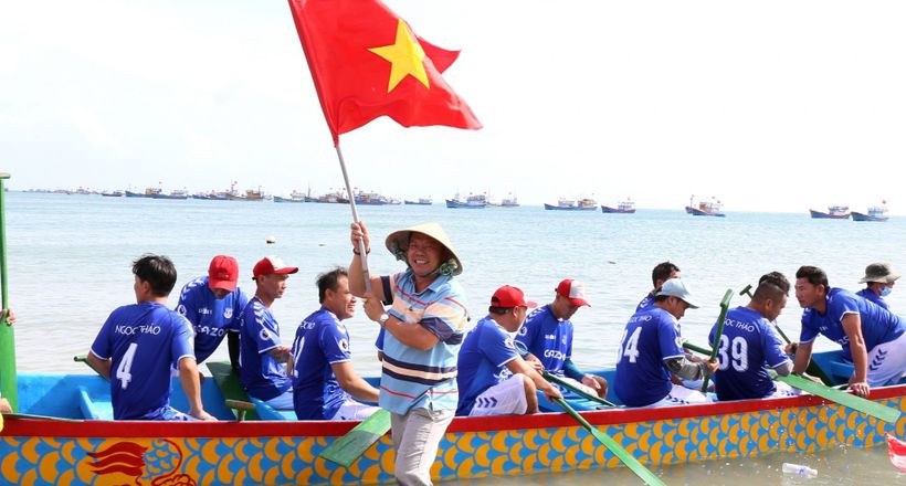 Ninh Thuận: Sôi nổi Lễ hội đua thuyền rồng truyền thống đầu Xuân Quý Mão 2023