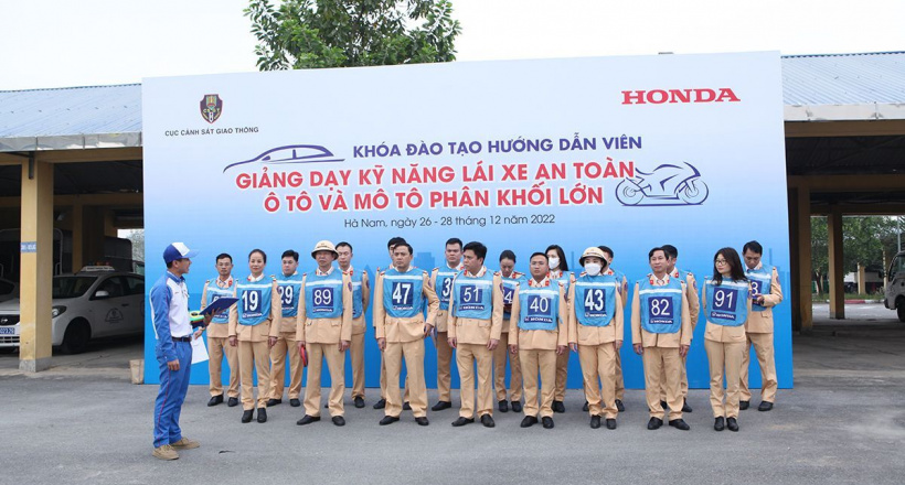 HVN triển khai thành công khóa đào tạo lái xe an toàn cho Hướng dẫn viên Cục CSGT