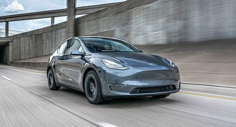 "Kẻ mạnh" Tesla - chưa bao giờ là hết thời!