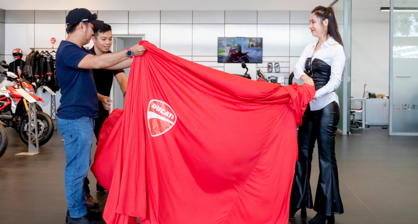 Bàn giao chiếc Ducati Diavel V4 đến tay chủ nhân đầu tiên Việt Nam