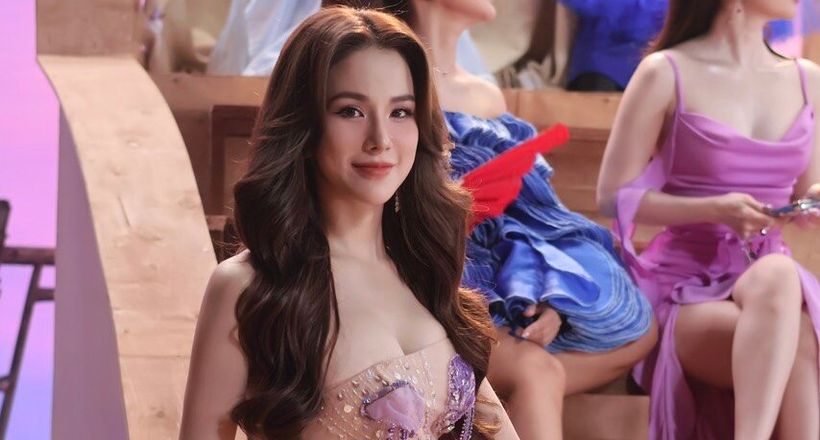 Diệp Lâm Anh khoe visual đỉnh cao “10 điểm không có nhưng”