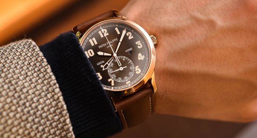 Khám phá mẫu đồng hồ Patek Philippe Calatrava Pilot Travel Time 5524R