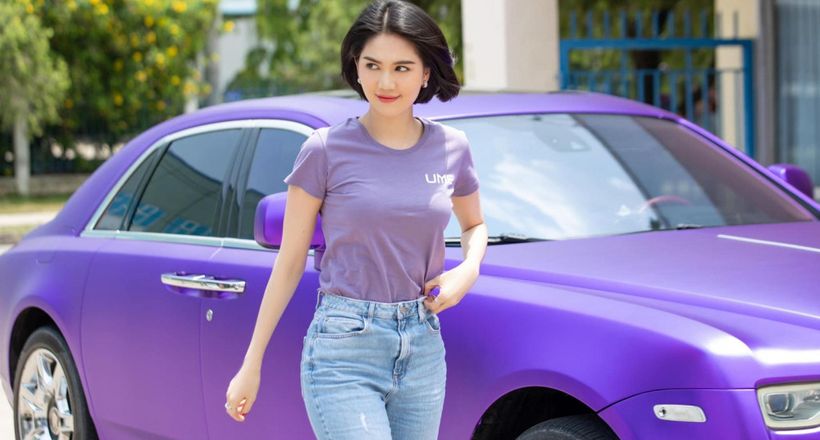 Rolls-Royce Ghost của Ngọc Trinh được mua với giá bao nhiêu?