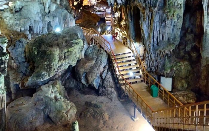 TOP 8 hang động Quảng Bình nhất định phải ghé thăm (Phần 2)